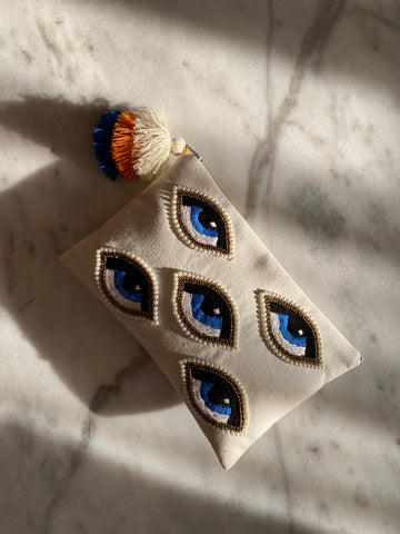 All Eyes on You Clutch
